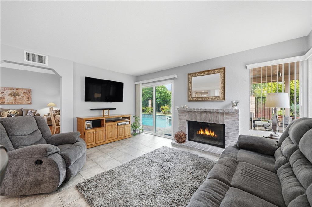 Moreno Valley, California, 92557, United States, 4 Bedrooms Bedrooms, ,3 BathroomsBathrooms,Residential,For Sale,1982856