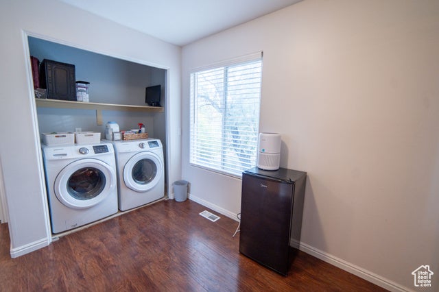 Sandy, Utah, 84070, United States, 3 Bedrooms Bedrooms, ,3 BathroomsBathrooms,Residential,For Sale,1975525