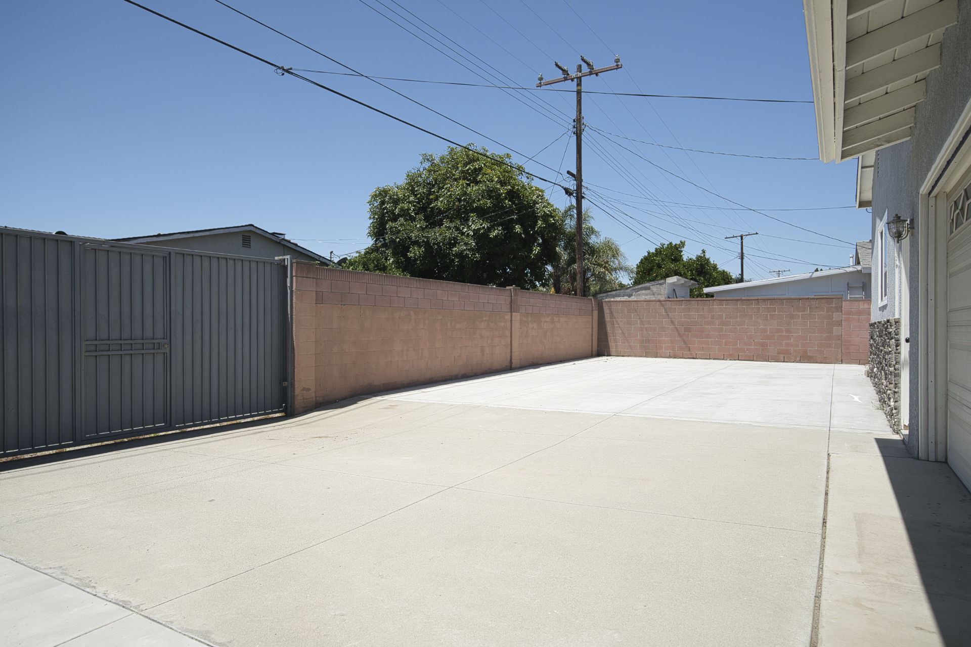 Fullerton, California, 92833, United States, 3 Bedrooms Bedrooms, ,2 BathroomsBathrooms,Residential,For Sale,1904459