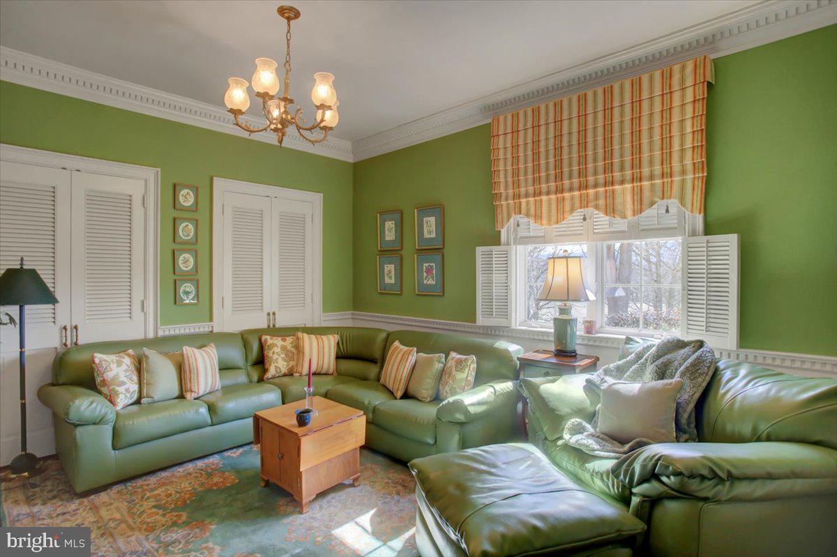 Waynesboro, Pennsylvania, 17268, United States, 4 Bedrooms Bedrooms, ,4 BathroomsBathrooms,Residential,For Sale,1731407