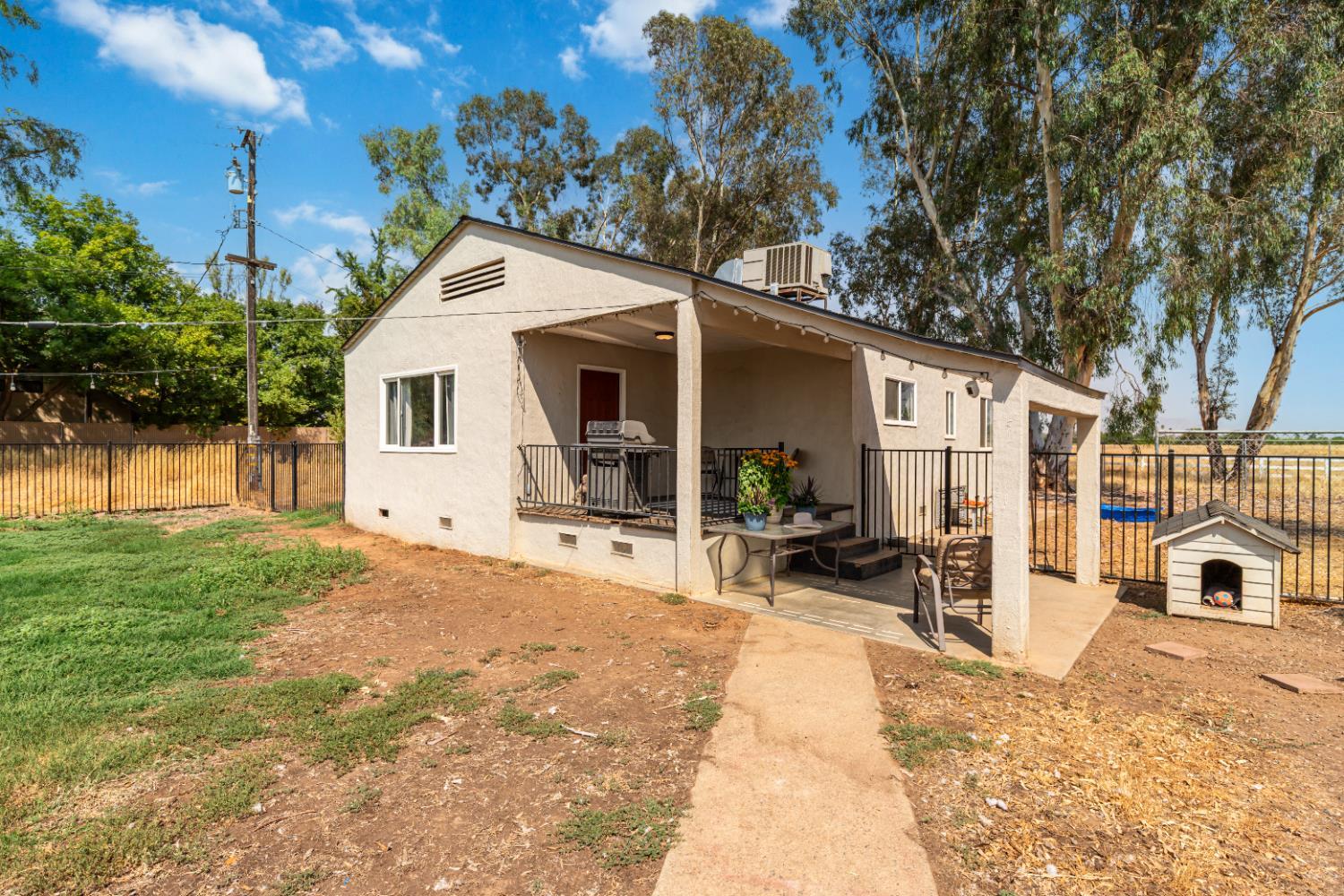 Sanger, California, 93657, United States, 3 Bedrooms Bedrooms, ,1 BathroomBathrooms,Residential,For Sale,1935661