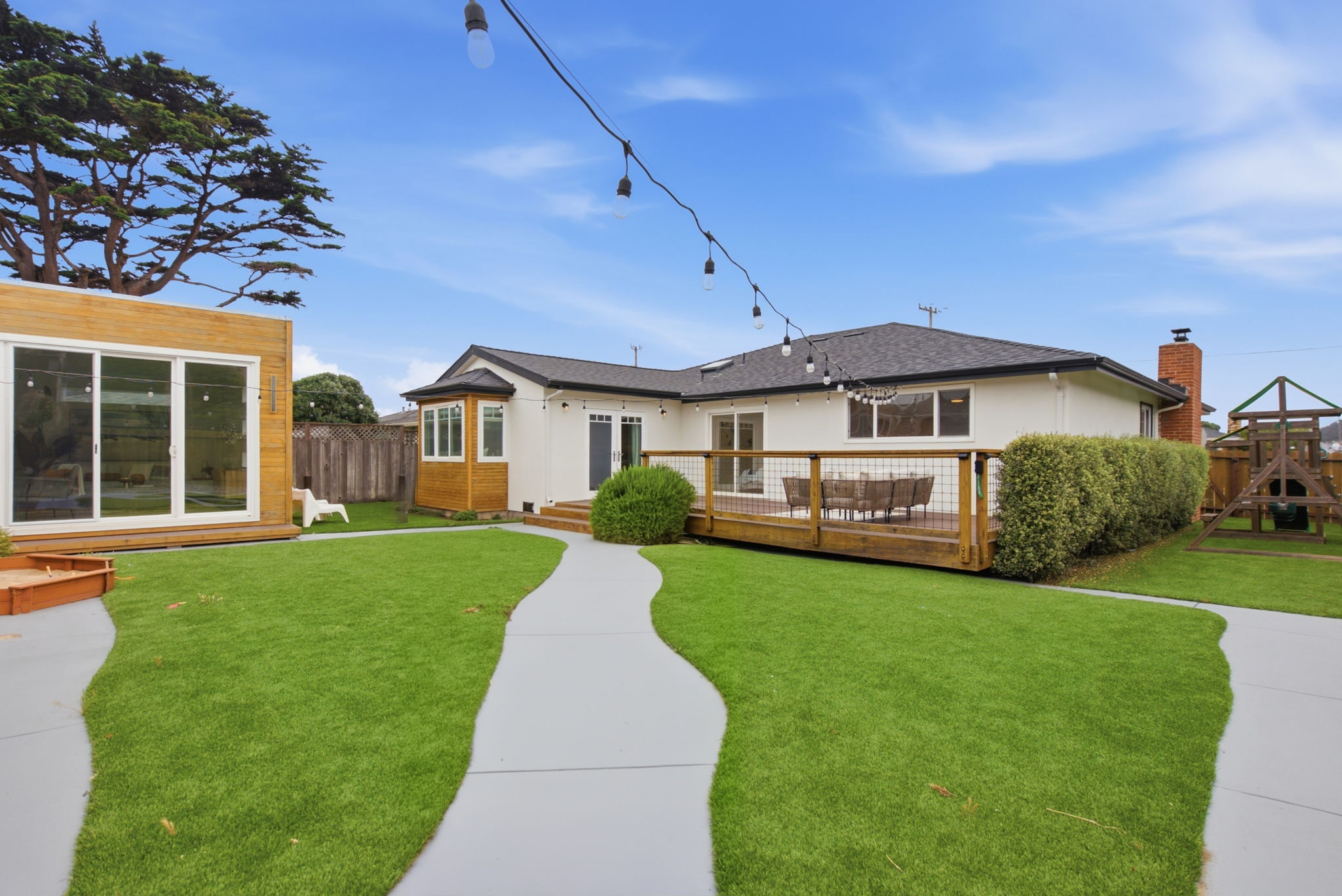  Light-Filled Single Level Home Close to Beach - 物件實景