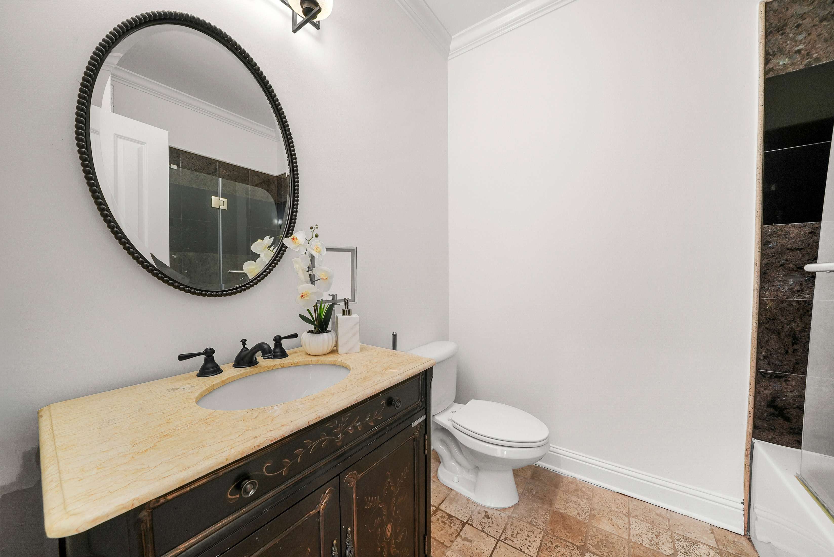  Beautifully Appointed Townhome in the Heart of Downtown Alpharetta - 物件實景