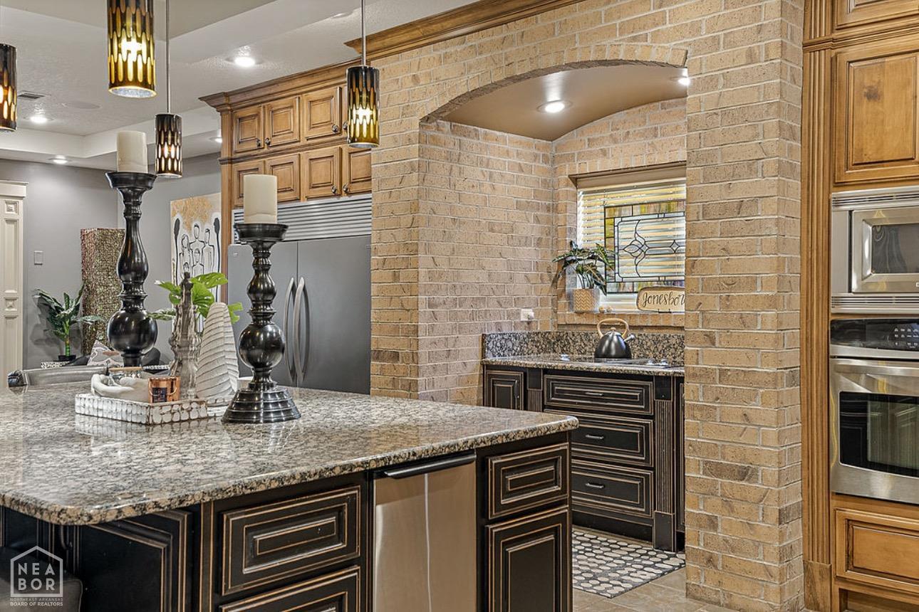 Jonesboro, Arkansas, 72404, United States, 5 Bedrooms Bedrooms, ,5 BathroomsBathrooms,Residential,For Sale,1981744