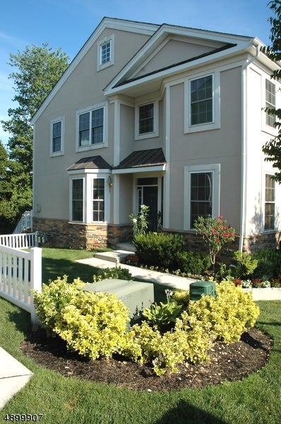 Wayne Twp., New Jersey, 07470, United States, 3 Bedrooms Bedrooms, ,3 BathroomsBathrooms,Residential,For Sale,1943649