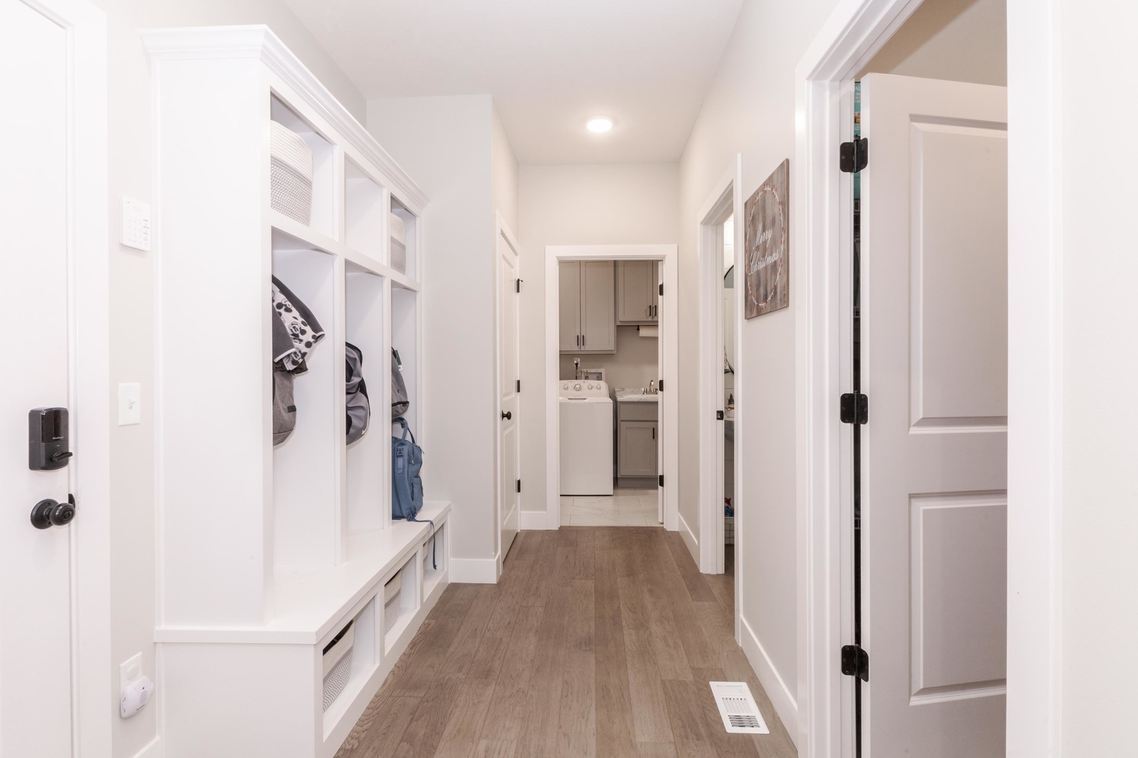 Bloomington, Illinois, 61705, United States, 4 Bedrooms Bedrooms, ,4 BathroomsBathrooms,Residential,For Sale,1996061