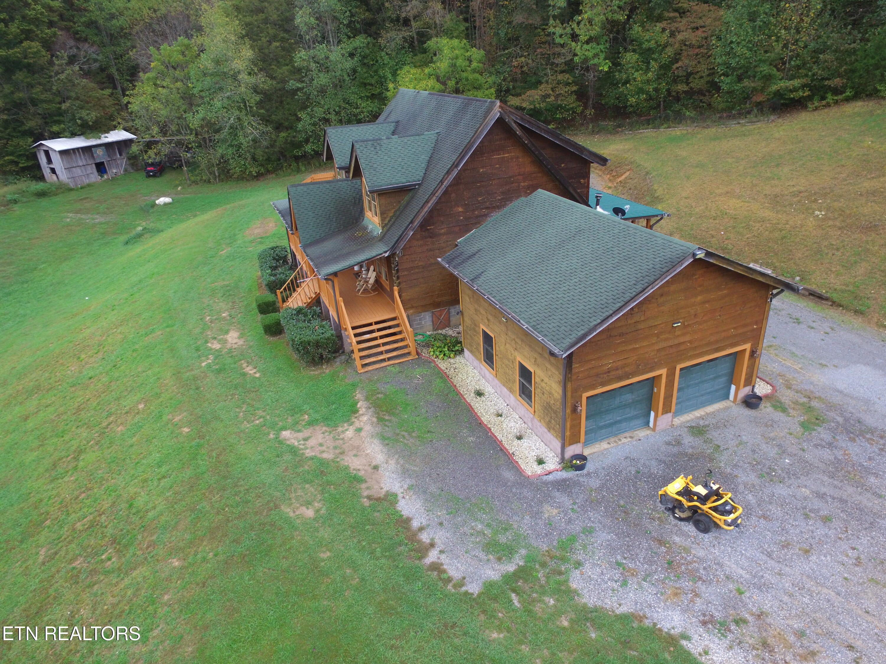 New Tazewell, Tennessee, 37825, United States, 3 Bedrooms Bedrooms, ,3 BathroomsBathrooms,Residential,For Sale,1961424