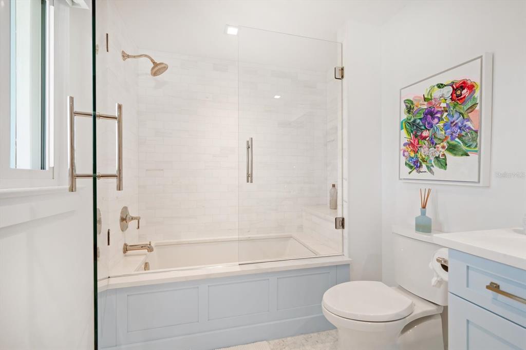 Largo, Florida, 33770, United States, 3 Bedrooms Bedrooms, ,4 BathroomsBathrooms,Residential,For Sale,1989168