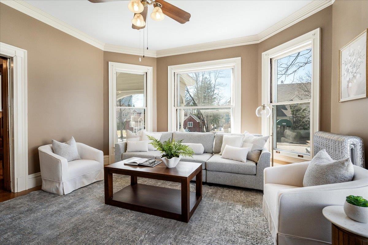 Manchester, New Hampshire, 03104, United States, 5 Bedrooms Bedrooms, ,6 BathroomsBathrooms,Residential,For Sale,1779351