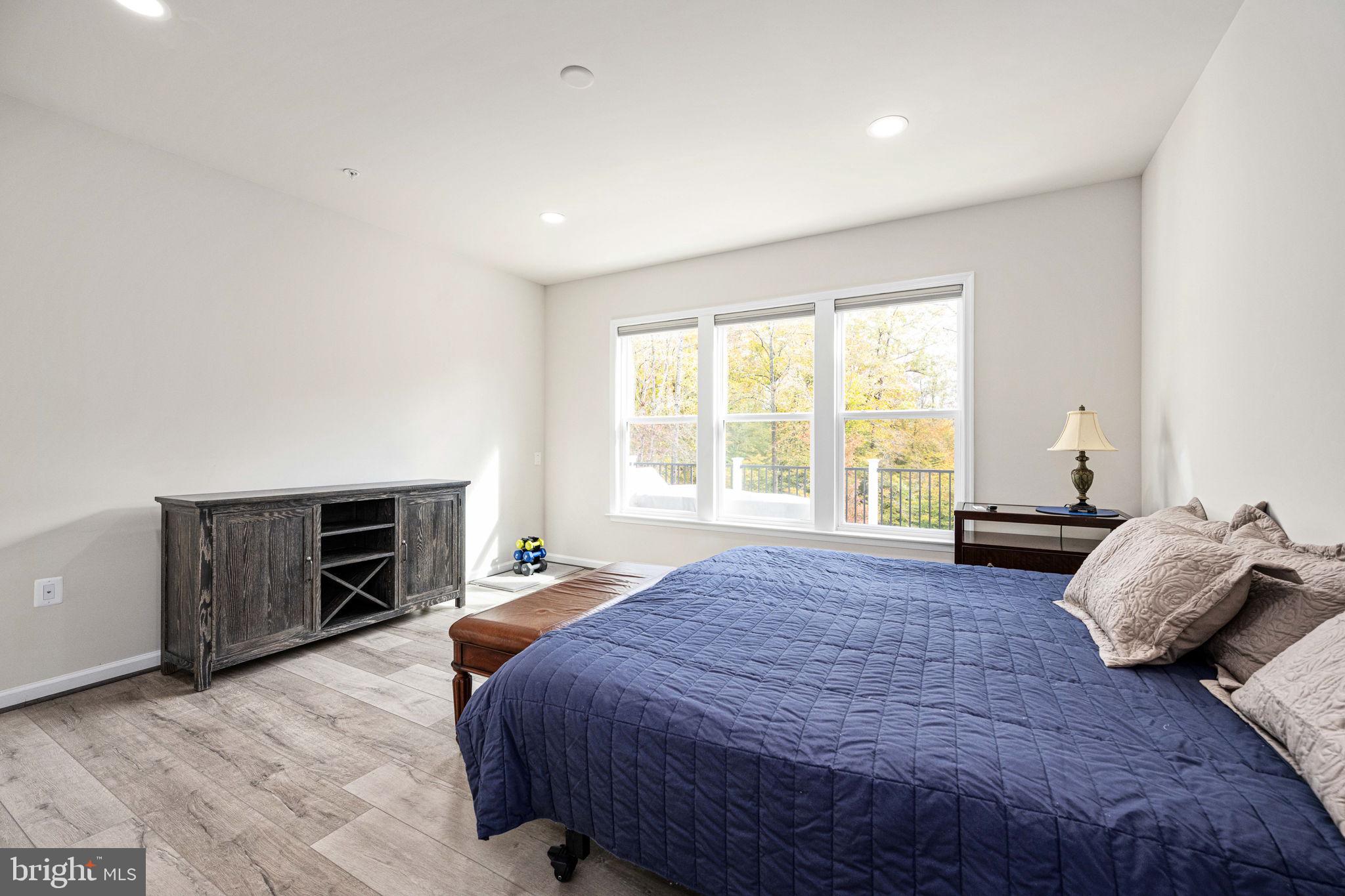 Fredericksburg, Virginia, 22406, United States, 2 Bedrooms Bedrooms, ,3 BathroomsBathrooms,Residential,For Sale,1978338