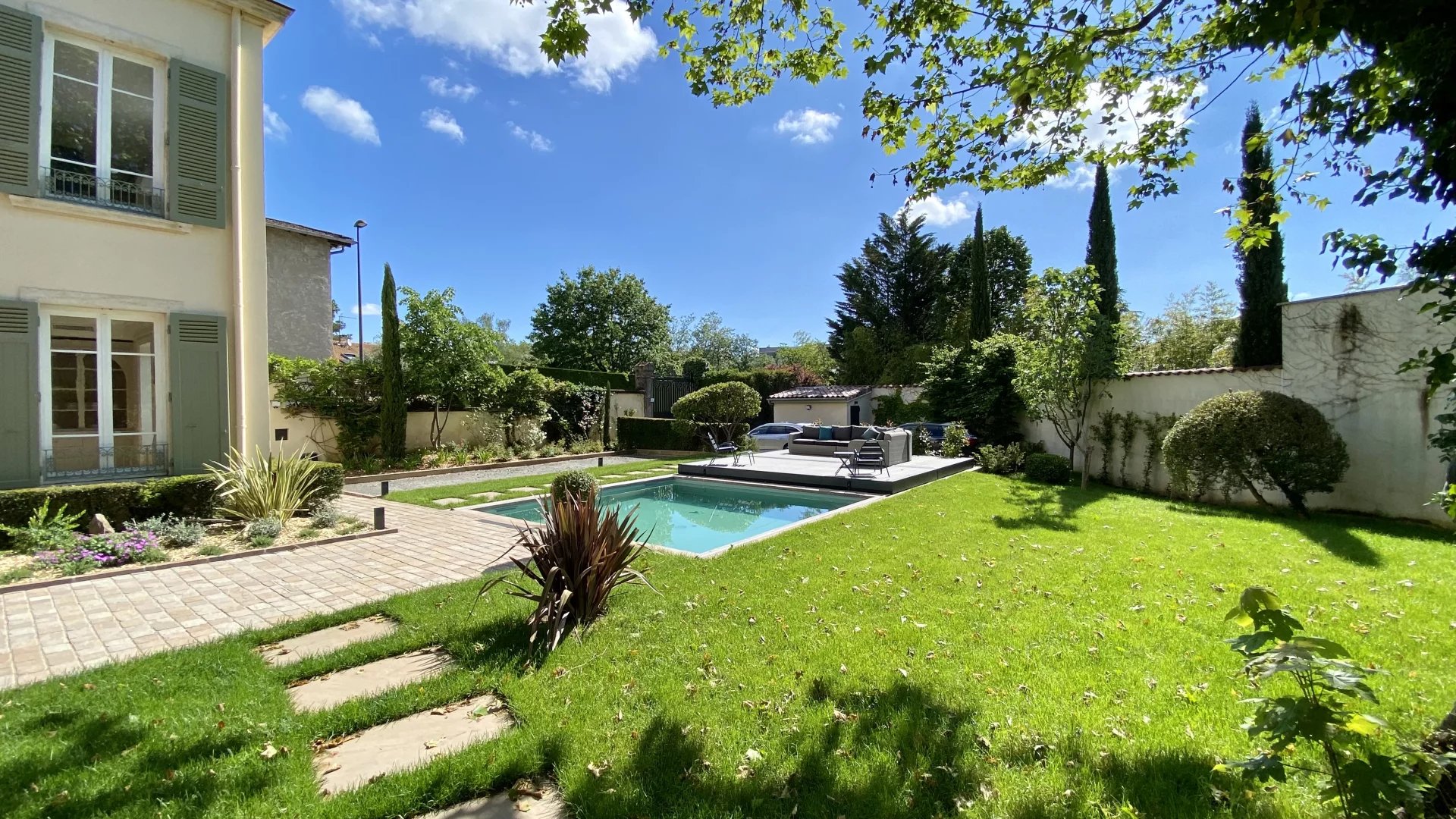 Charbonnières-les-Bains, Auvergne-Rhône-Alpes, 69260, FR, 7 Bedrooms Bedrooms, ,9 BathroomsBathrooms,Residential,For Sale,1994896