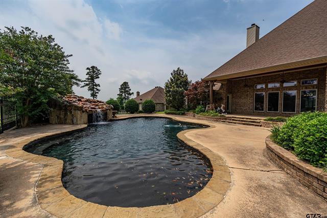 Gilmer, Texas, 75644, United States, 4 Bedrooms Bedrooms, ,4 BathroomsBathrooms,Residential,For Sale,1928060
