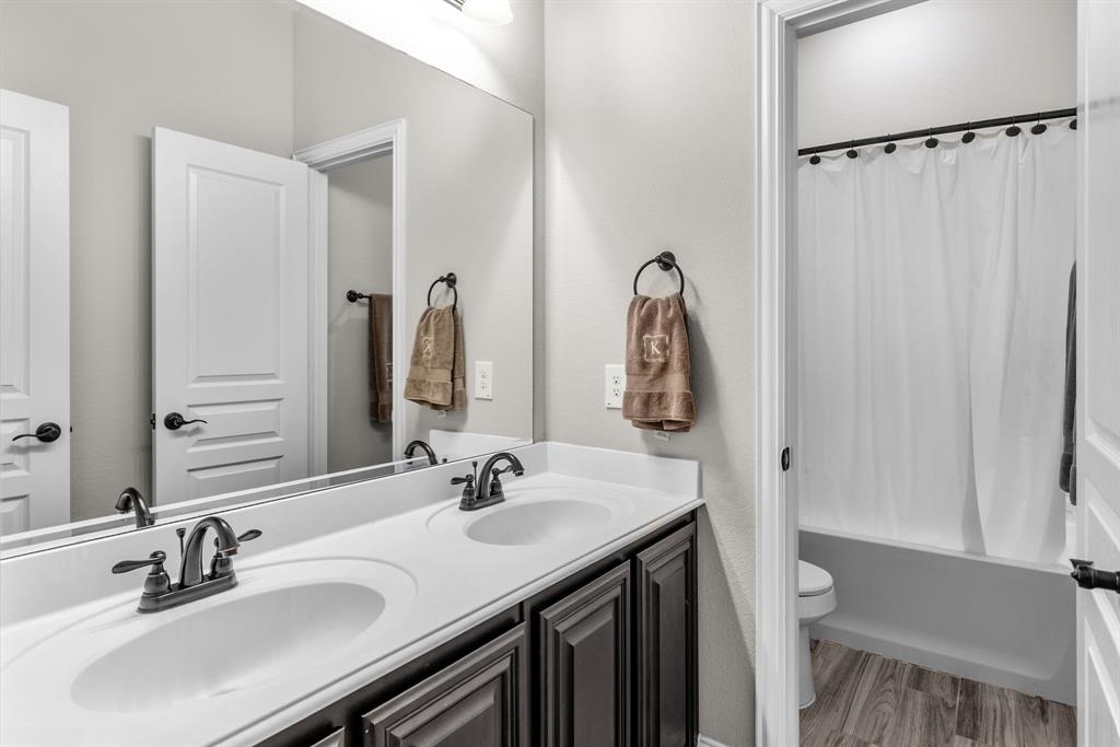 Wylie, Texas, 75098, United States, 4 Bedrooms Bedrooms, ,2 BathroomsBathrooms,Residential,For Sale,1961664