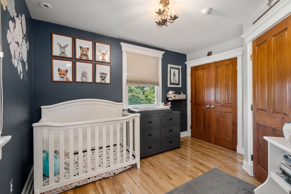 Swansea, Massachusetts, 02777, United States, 3 Bedrooms Bedrooms, ,2 BathroomsBathrooms,Residential,For Sale,1847611