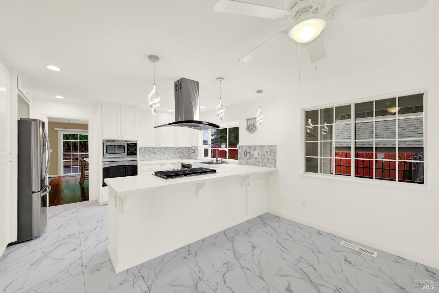 Dixon, California, 95620, United States, 5 Bedrooms Bedrooms, ,3 BathroomsBathrooms,Residential,For Sale,1992877