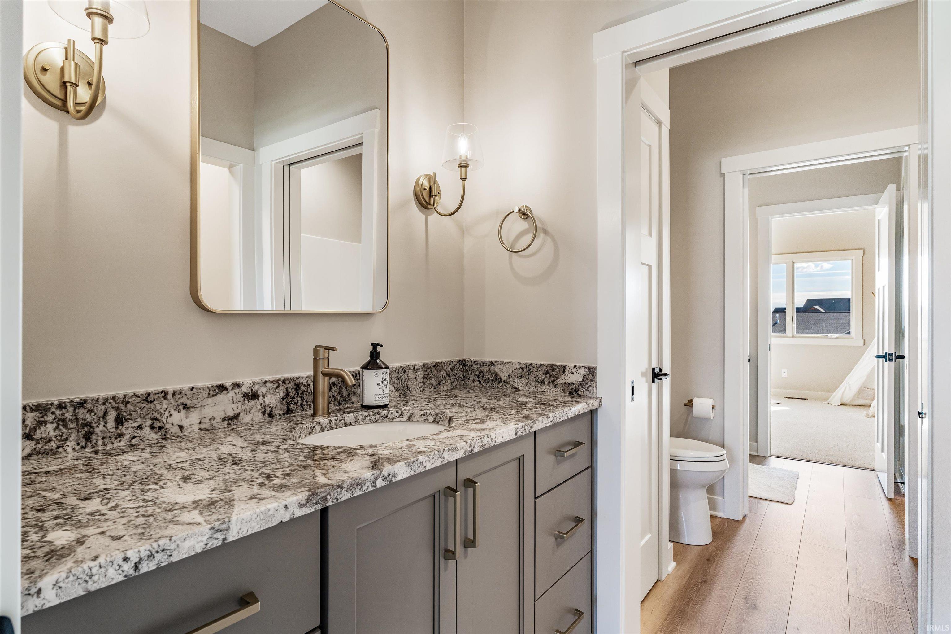 Fort Wayne, Indiana, 46845, United States, 5 Bedrooms Bedrooms, ,4 BathroomsBathrooms,Residential,For Sale,2001511