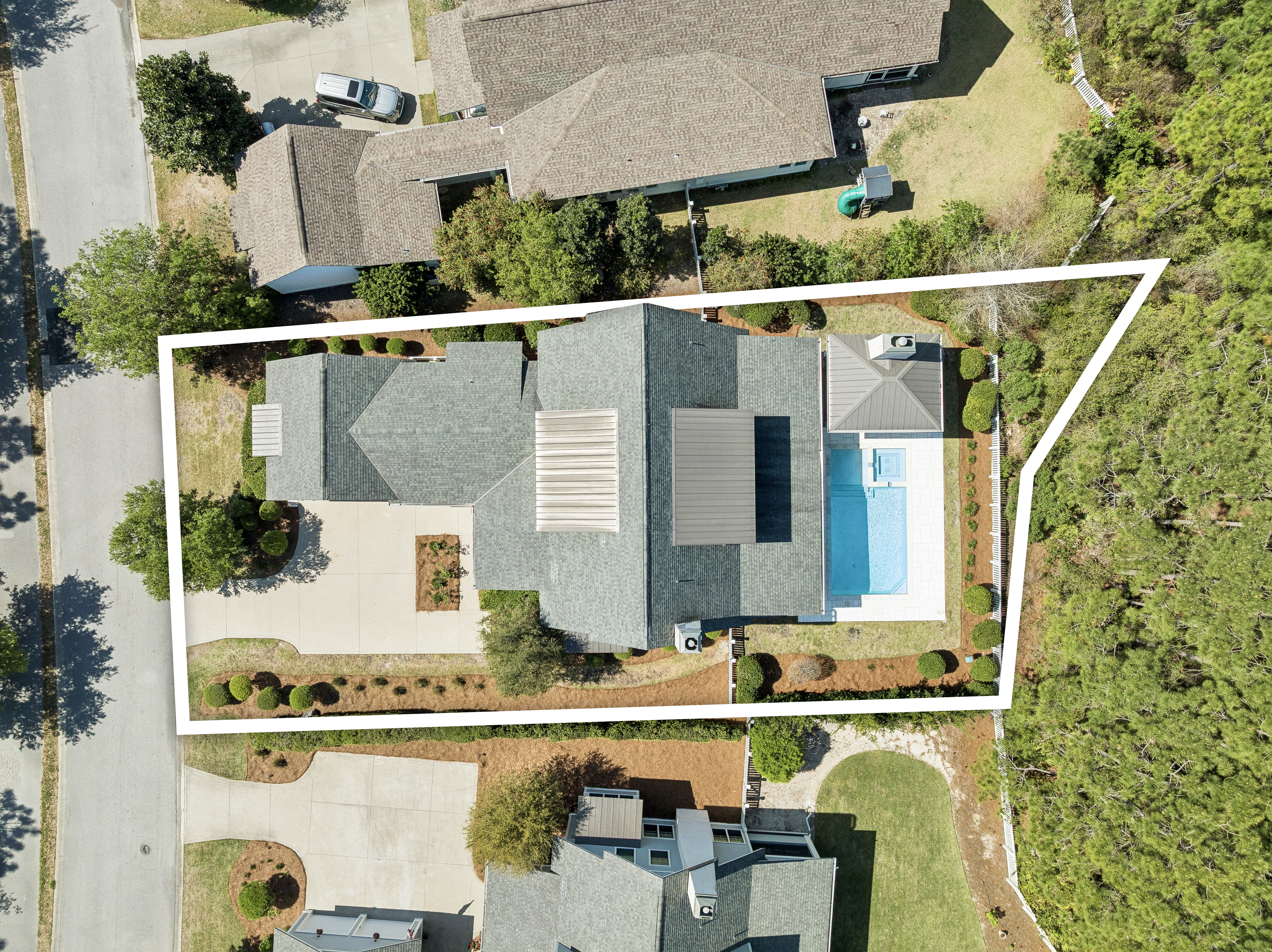  Designer-Furnished Coastal Retreat with Cabana & Outdoor Fireplace - 物件實景