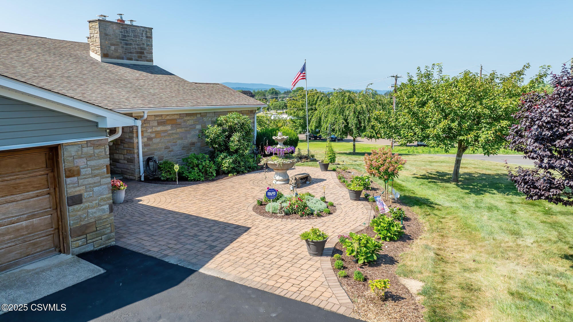 Berwick, Pennsylvania, 18603, United States, 4 Bedrooms Bedrooms, ,3 BathroomsBathrooms,Residential,For Sale,1979458