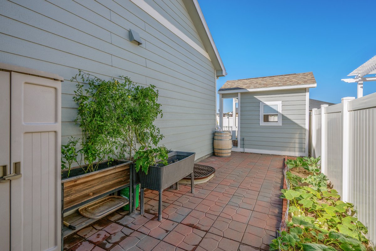 Cheyenne, Wyoming, 82001, United States, 5 Bedrooms Bedrooms, ,3 BathroomsBathrooms,Residential,For Sale,1994195