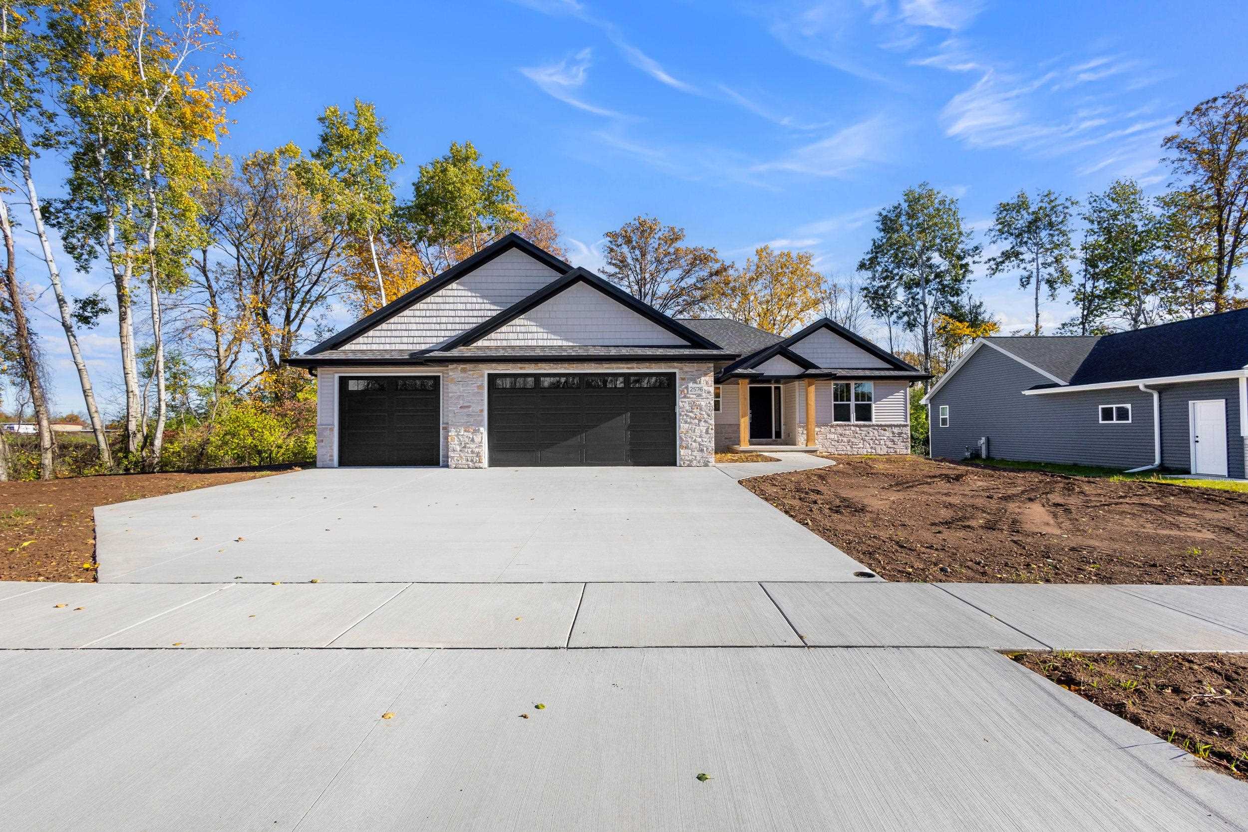 DE PERE, Wisconsin, 54115, United States, 3 Bedrooms Bedrooms, ,3 BathroomsBathrooms,Residential,For Sale,1967985