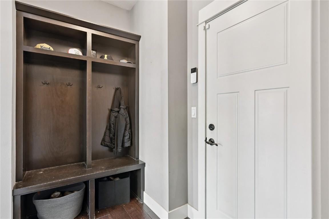 Robins, Iowa, 52328, United States, 4 Bedrooms Bedrooms, ,3 BathroomsBathrooms,Residential,For Sale,2006162