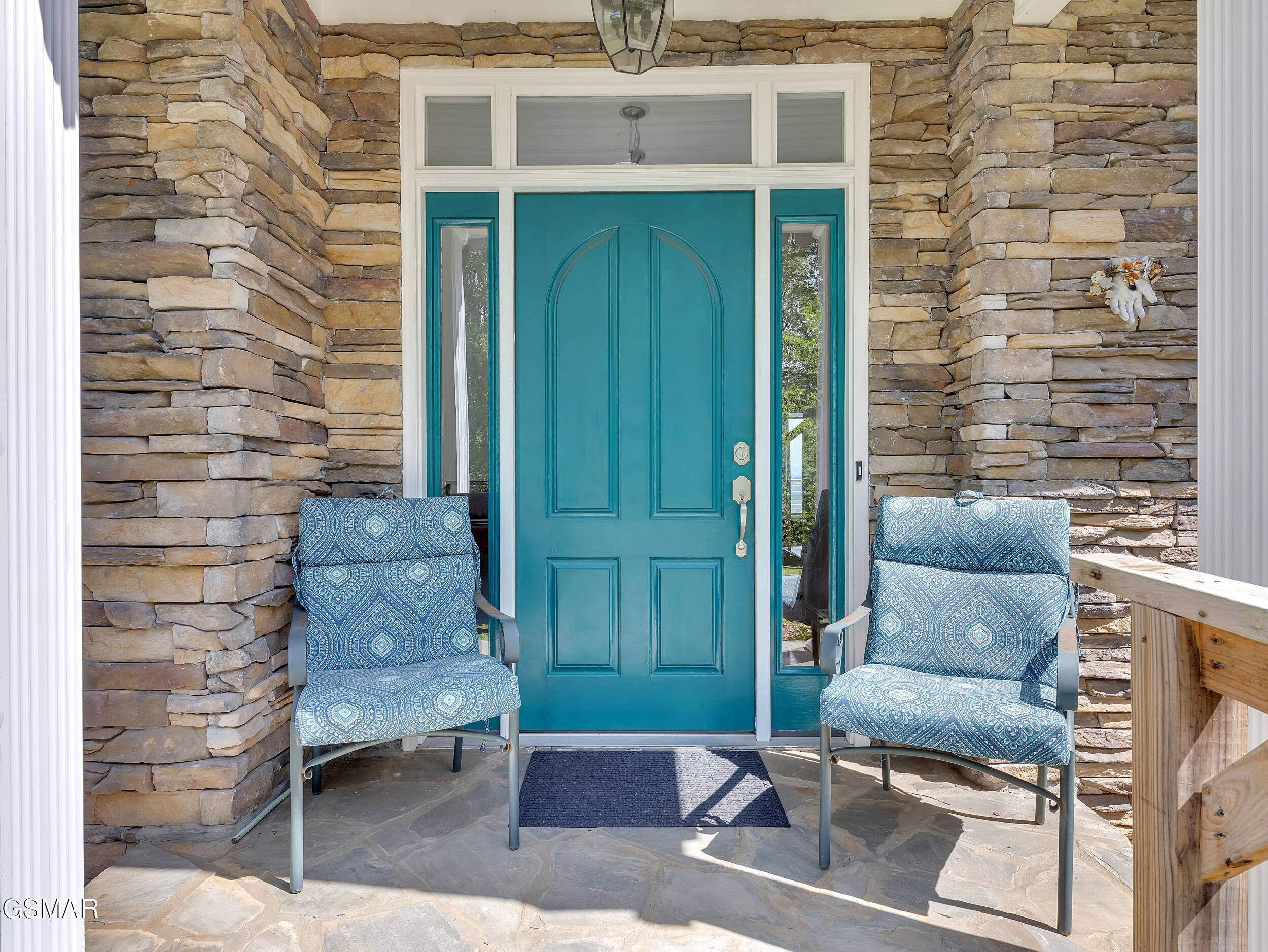 Mooresburg, Tennessee, 37811, United States, 2 Bedrooms Bedrooms, ,4 BathroomsBathrooms,Residential,For Sale,1978830