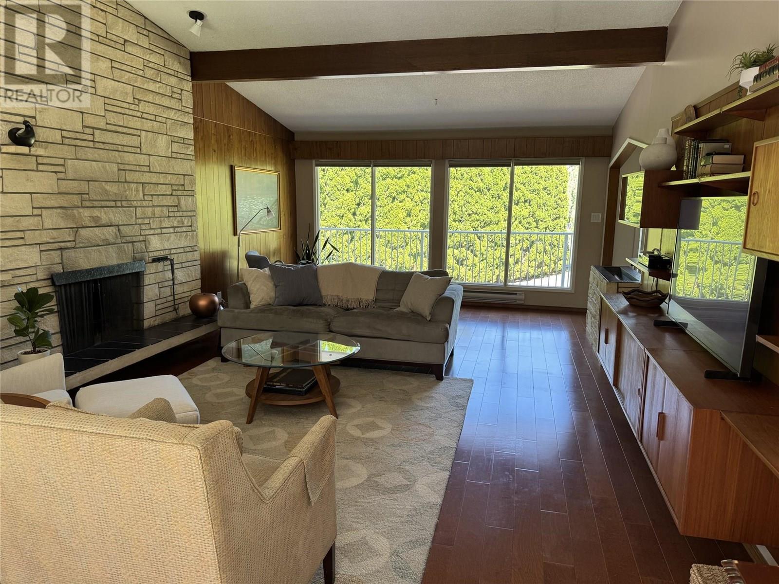 KAMLOOPS, British Columbia, V2C 4P7, CA, 4 Bedrooms Bedrooms, ,3 BathroomsBathrooms,Residential,For Sale,1858047