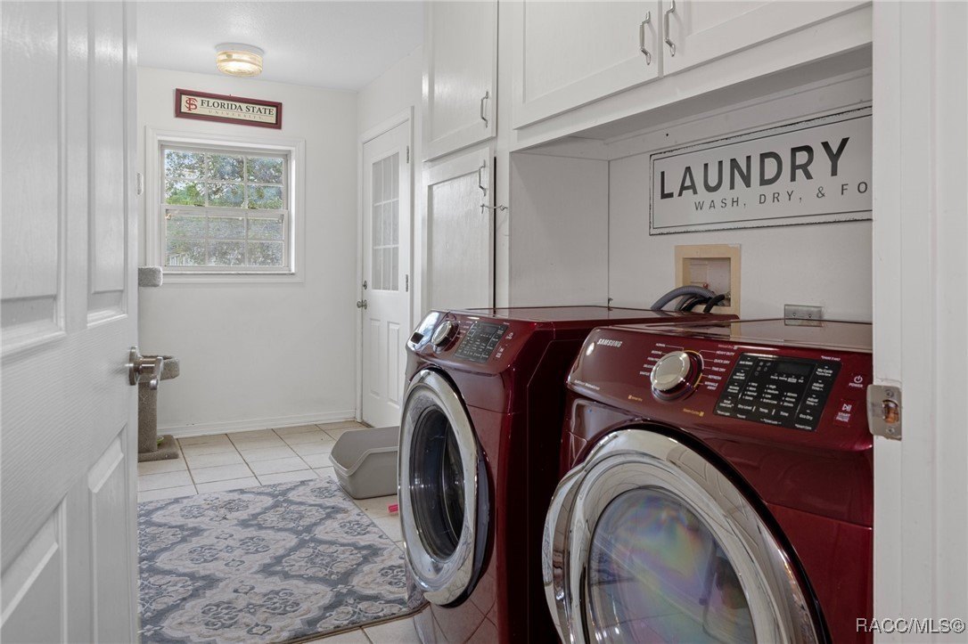 Crystal River, Florida, 34428, United States, 3 Bedrooms Bedrooms, ,3 BathroomsBathrooms,Residential,For Sale,1977079