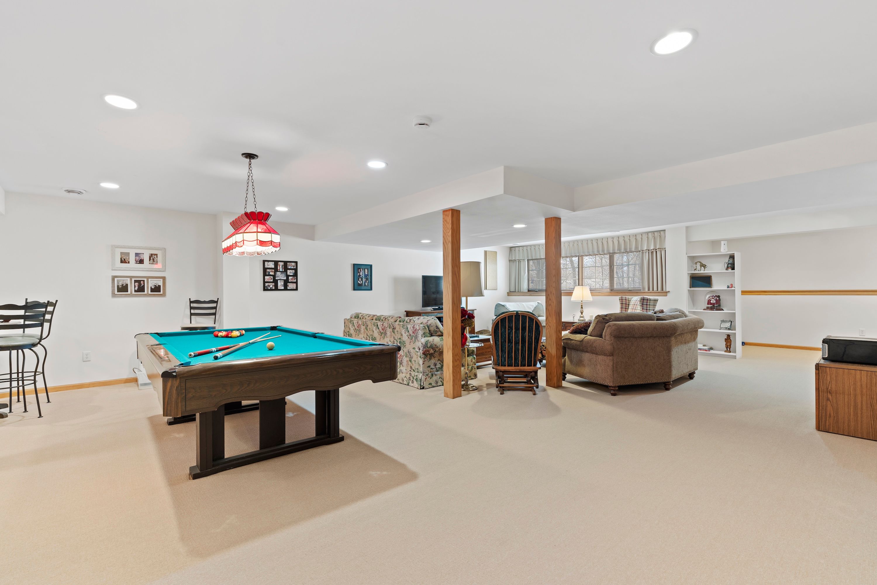  Spacious Side-by-Side Condo in Brookfield - 物件實景