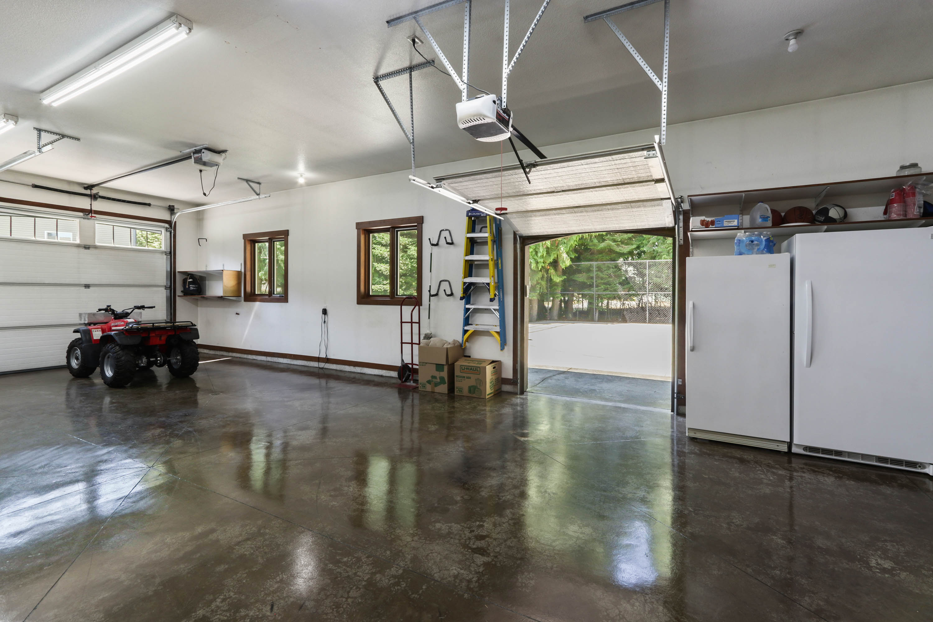 Priest River, Idaho, 83856, United States, 4 Bedrooms Bedrooms, ,5 BathroomsBathrooms,Residential,For Sale,1921614