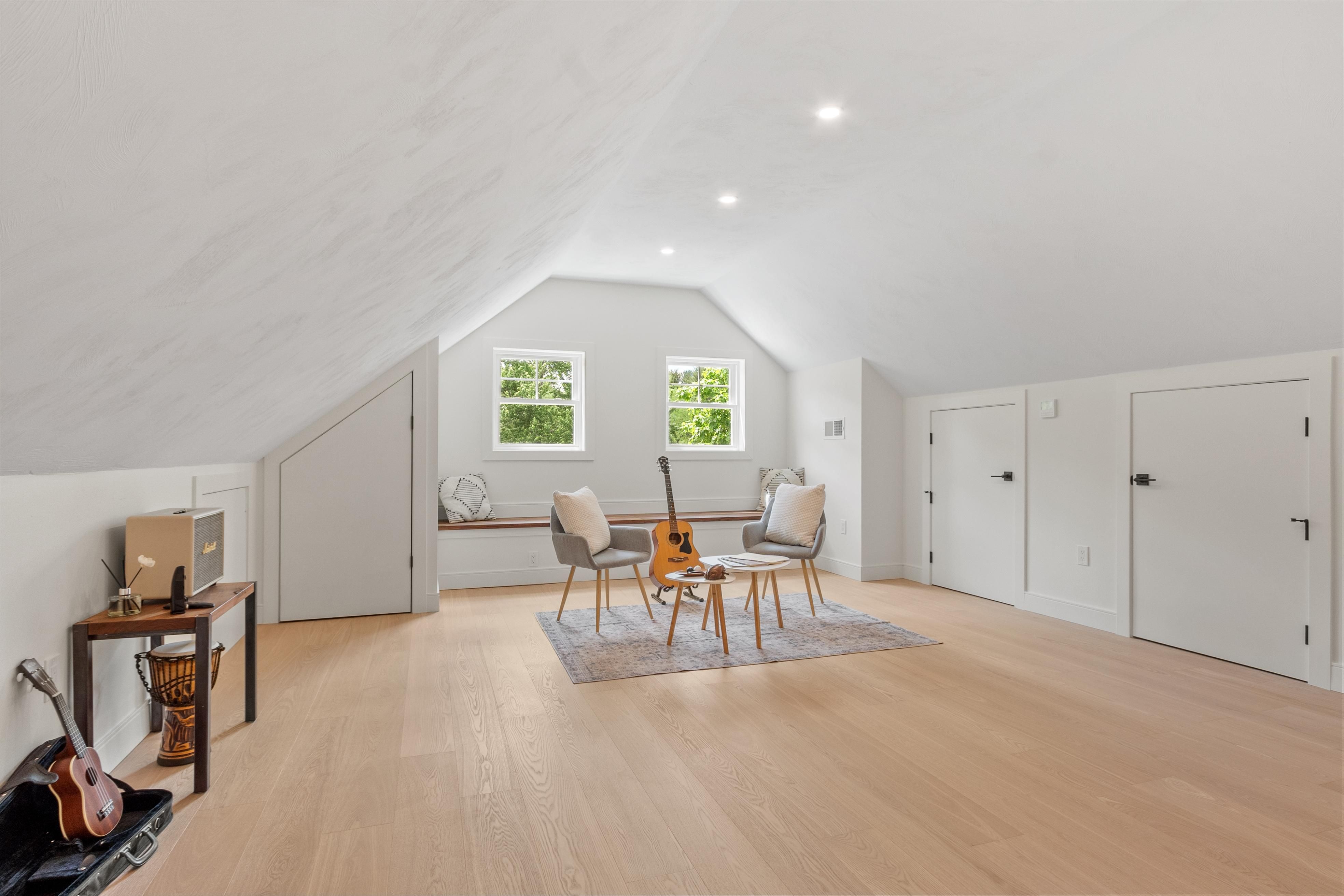  58 Neillian Street, Bedford, MA 01730 - 物件實景