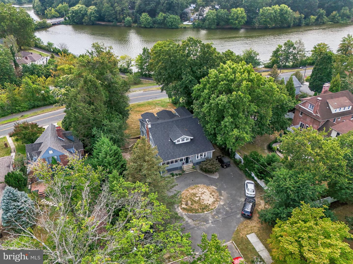 Collingswood, New Jersey, 08108, United States, 6 Bedrooms Bedrooms, ,3 BathroomsBathrooms,Residential,For Sale,1950813
