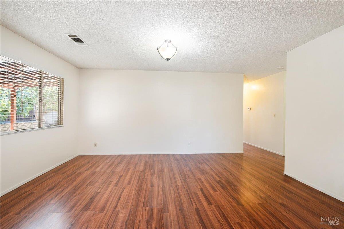 Fairfield, California, 94533, United States, 4 Bedrooms Bedrooms, ,2 BathroomsBathrooms,Residential,For Sale,1927172