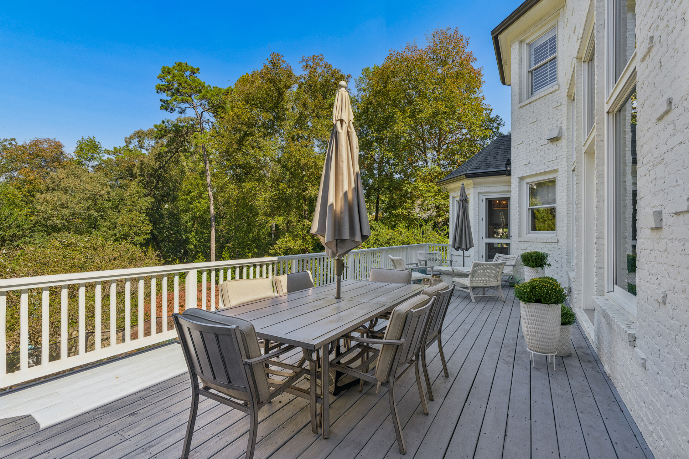  Private, Thoughtfully Renovated Sandy Springs Estate - 物件實景