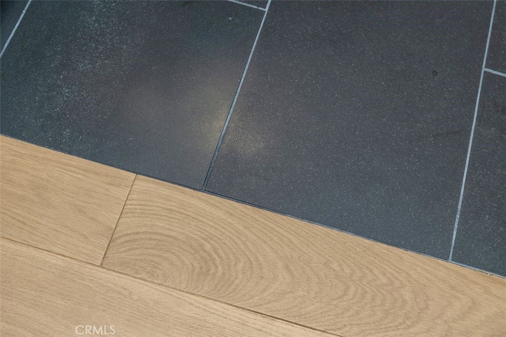 Long Beach, California, 90802, United States, 3 Bedrooms Bedrooms, ,3 BathroomsBathrooms,Residential,For Sale,2002105