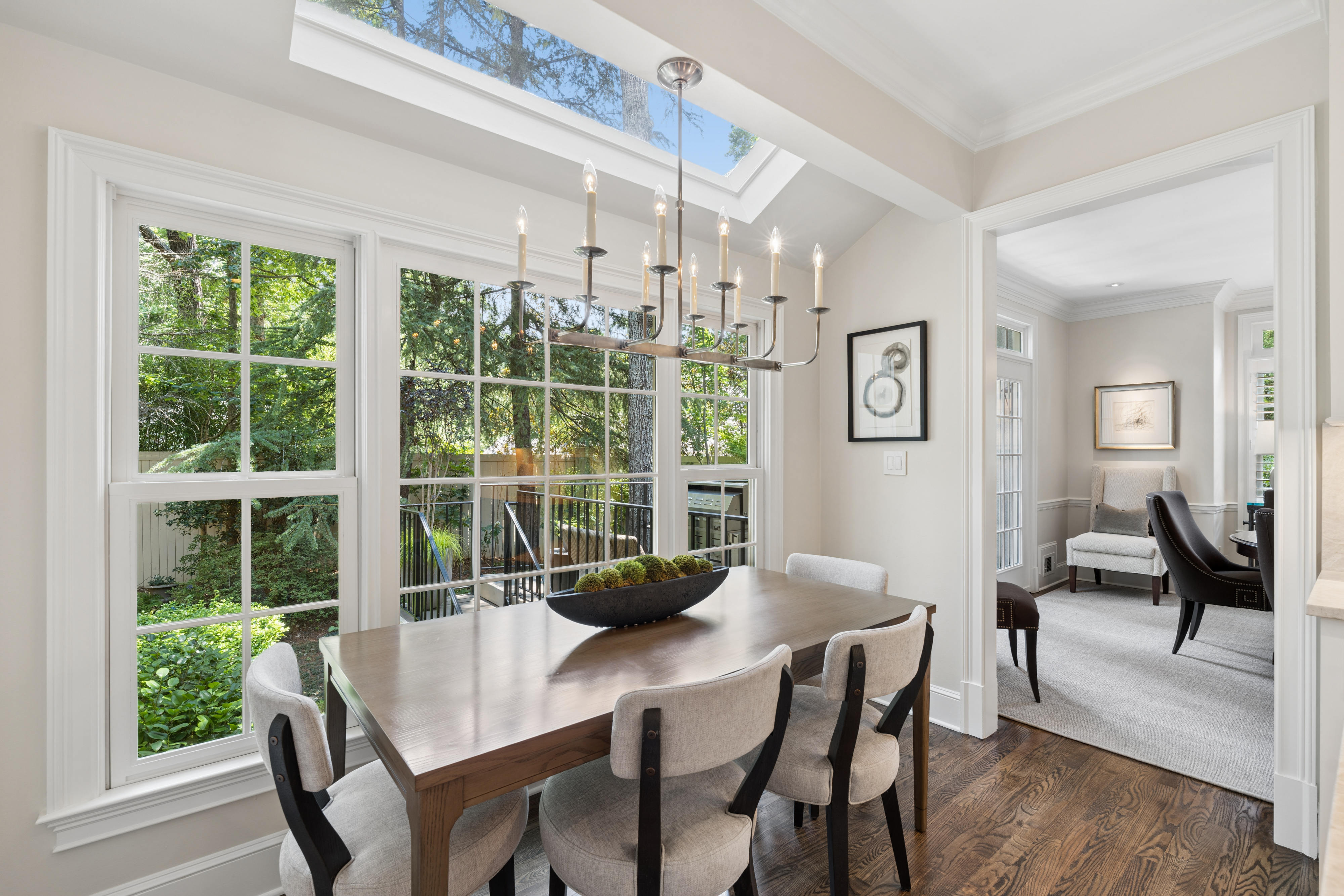  Carefully Curated End Unit Townhome in the Heart of Brookhaven - 物件實景