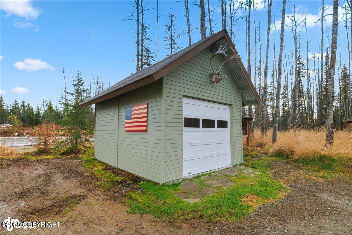 Kenai, Alaska, 99611, United States, 4 Bedrooms Bedrooms, ,2 BathroomsBathrooms,Residential,For Sale,1985692