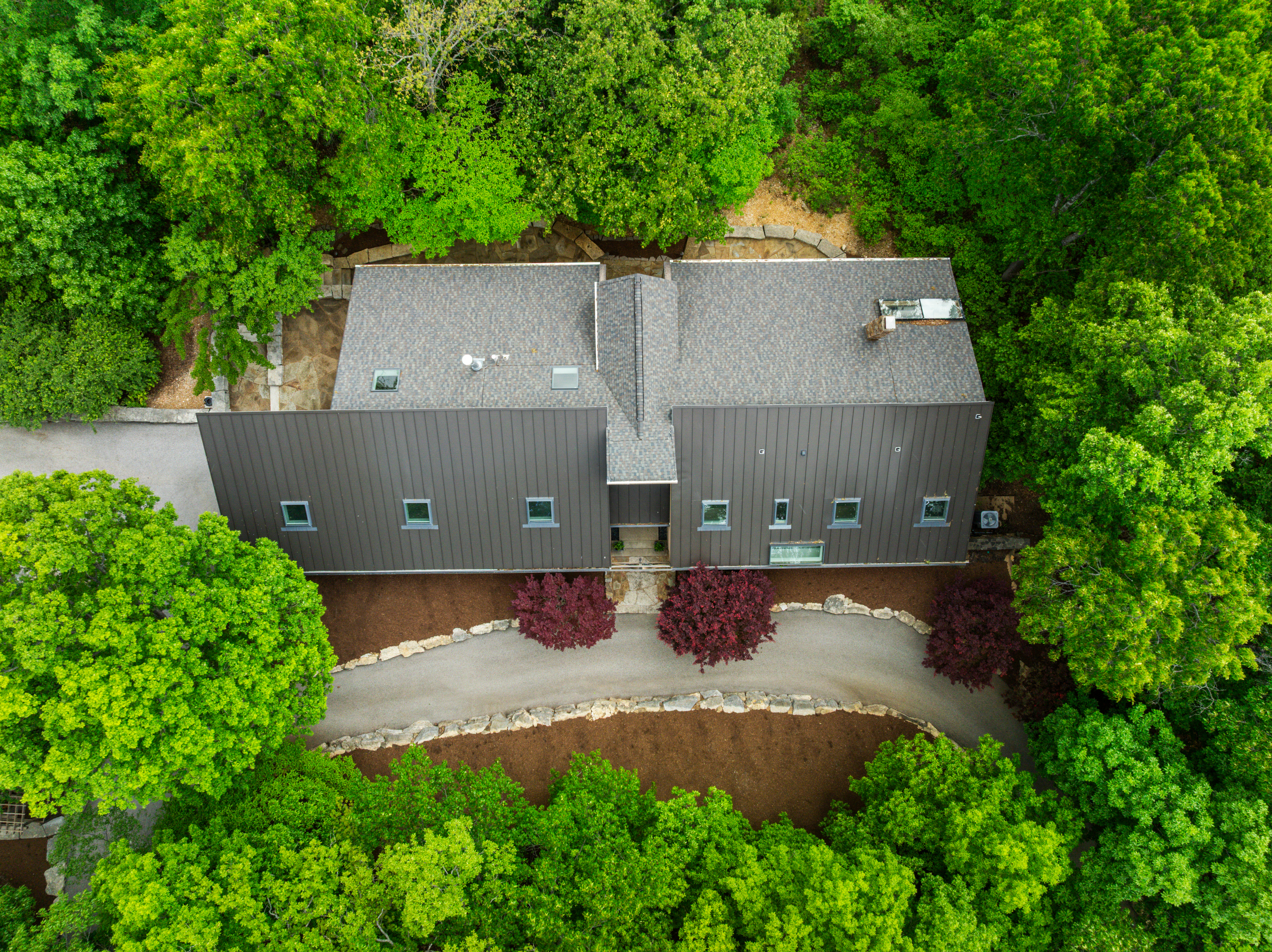  Striking Custom Home Set on 3.49 Private Acres in Wildwood - 物件實景