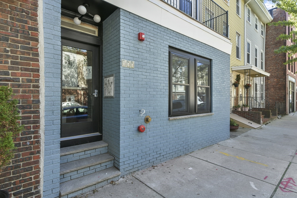Boston, Massachusetts, 02128, United States, 2 Bedrooms Bedrooms, ,2 BathroomsBathrooms,Residential,For Sale,1871020