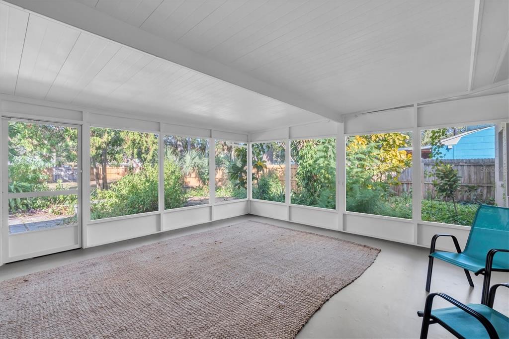 Gulfport, Florida, 33707, United States, 3 Bedrooms Bedrooms, ,1 BathroomBathrooms,Residential,For Sale,1997184