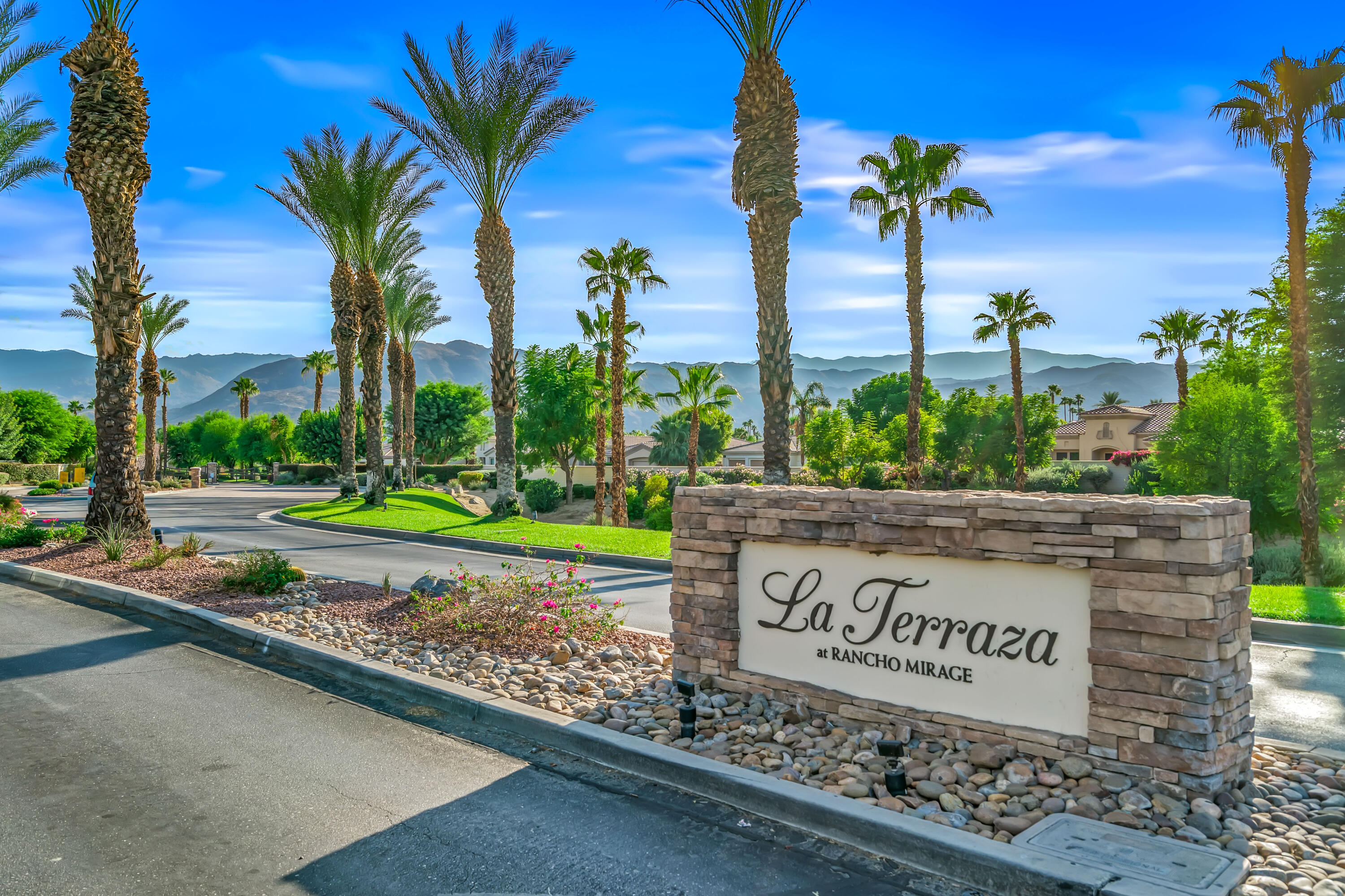 Rancho Mirage, California, 92270, United States, 3 Bedrooms Bedrooms, ,2 BathroomsBathrooms,Residential,For Sale,1991194