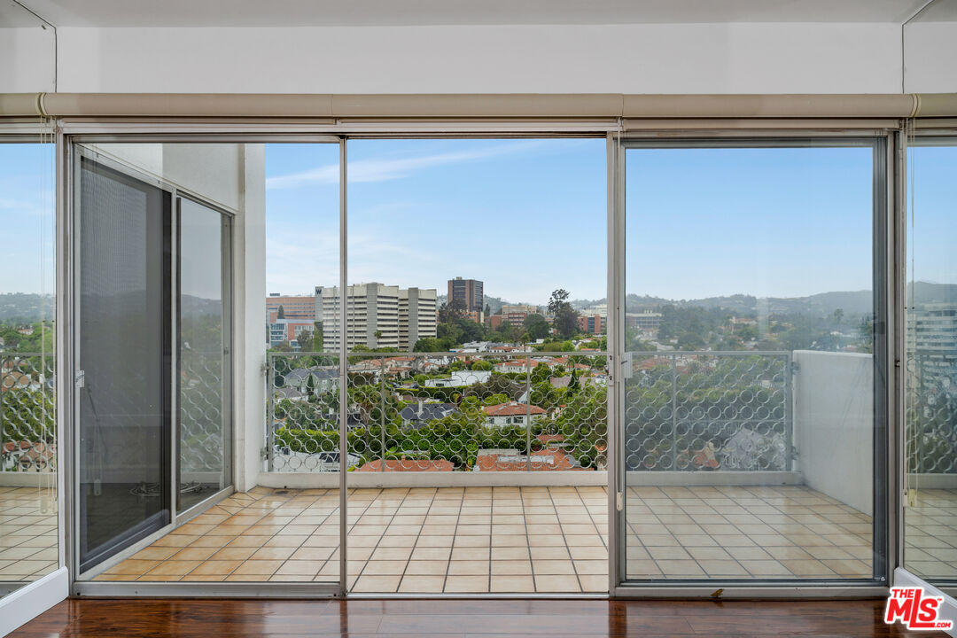 Los Angeles, California, 90024, United States, 3 Bedrooms Bedrooms, ,1 BathroomBathrooms,Residential,For Sale,1819230