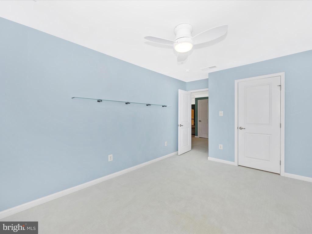 Frederick, Maryland, 21703, United States, 3 Bedrooms Bedrooms, ,3 BathroomsBathrooms,Residential,For Sale,1935549