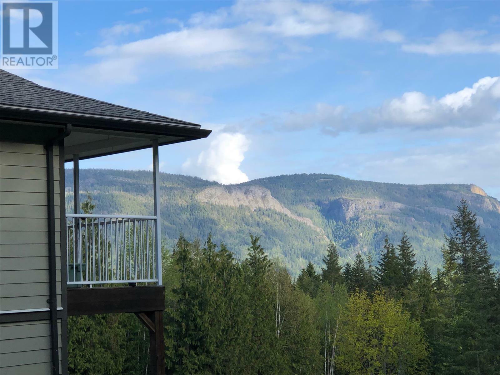 GRINDROD, British Columbia, V0E 1Y0, CA, 4 Bedrooms Bedrooms, ,2 BathroomsBathrooms,Residential,For Sale,1839130