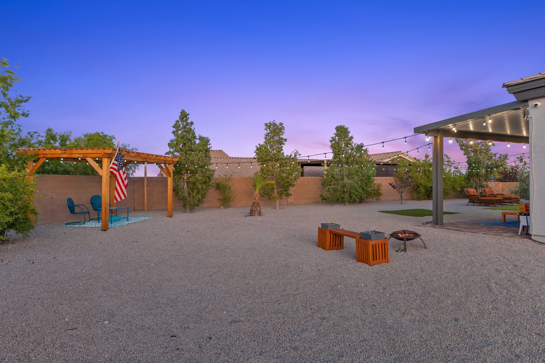  Over Half-Acre Lot Estate with No HOA & Endless Flexibility - 物件實景