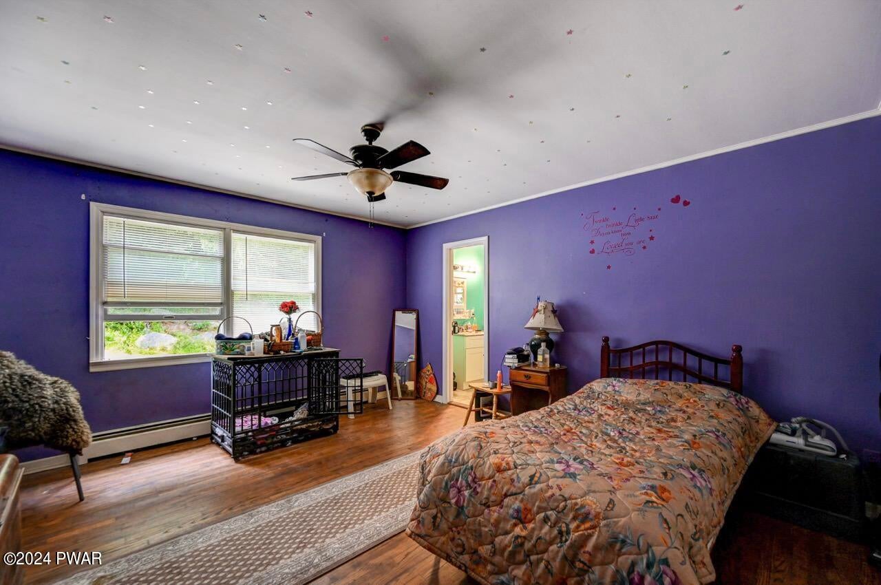 Hawley, Pennsylvania, 18428, United States, 5 Bedrooms Bedrooms, ,4 BathroomsBathrooms,Residential,For Sale,1979290