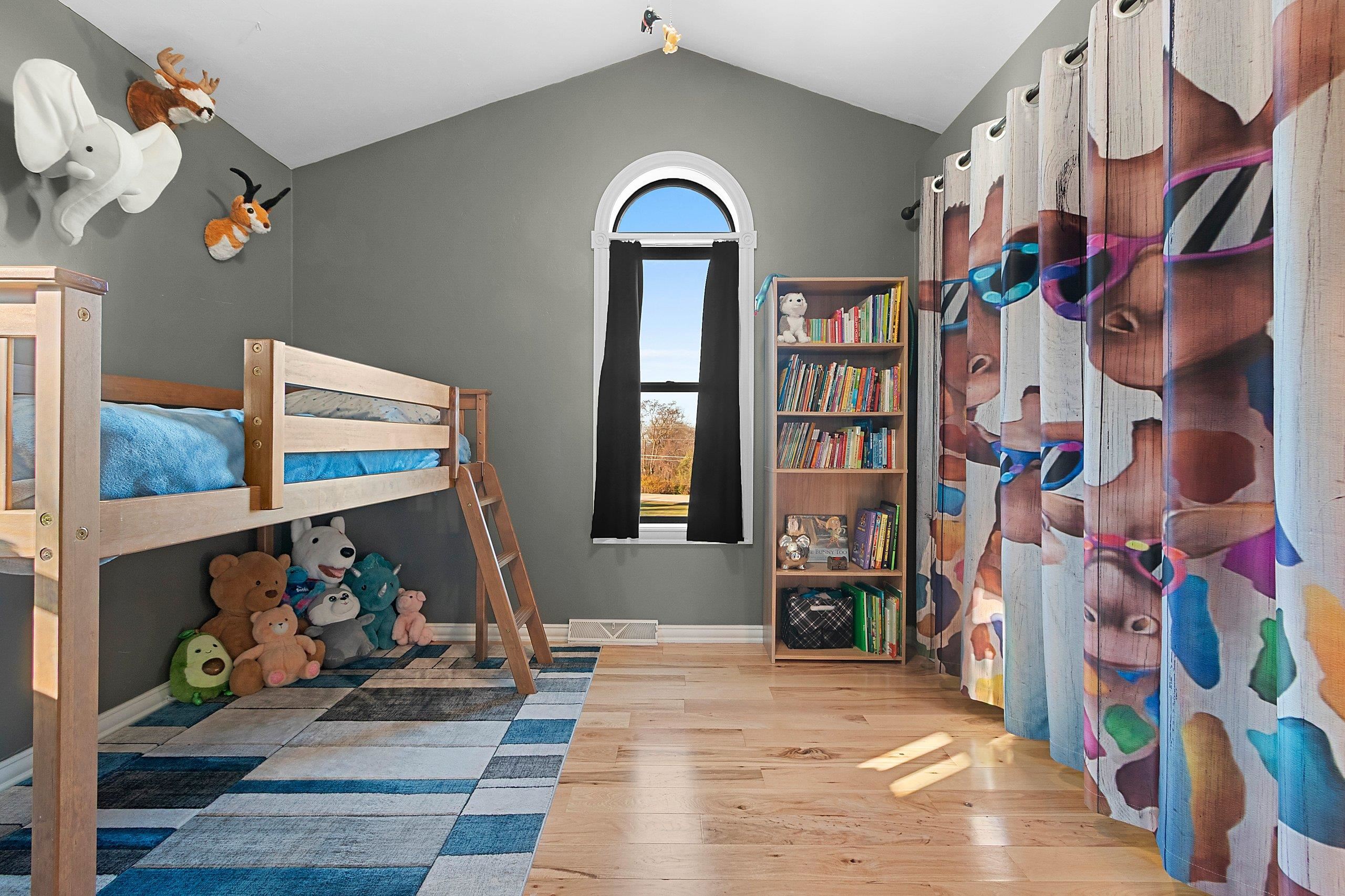 GREEN BAY, Wisconsin, 54311, United States, 4 Bedrooms Bedrooms, ,4 BathroomsBathrooms,Residential,For Sale,1991050