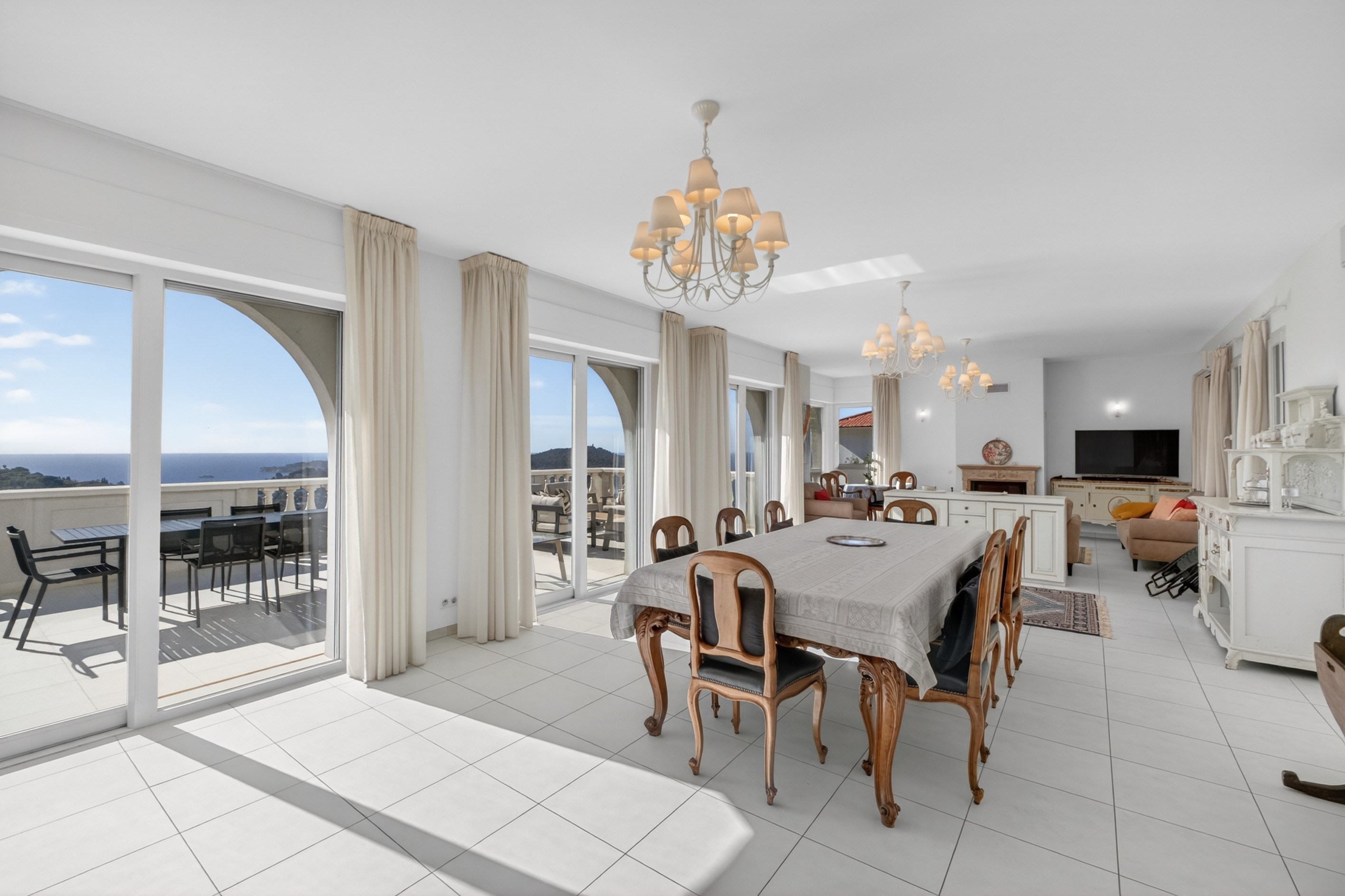  Sole agent listing - Villa Clarté: a prestigious property with sea views, rooft… - 物件實景