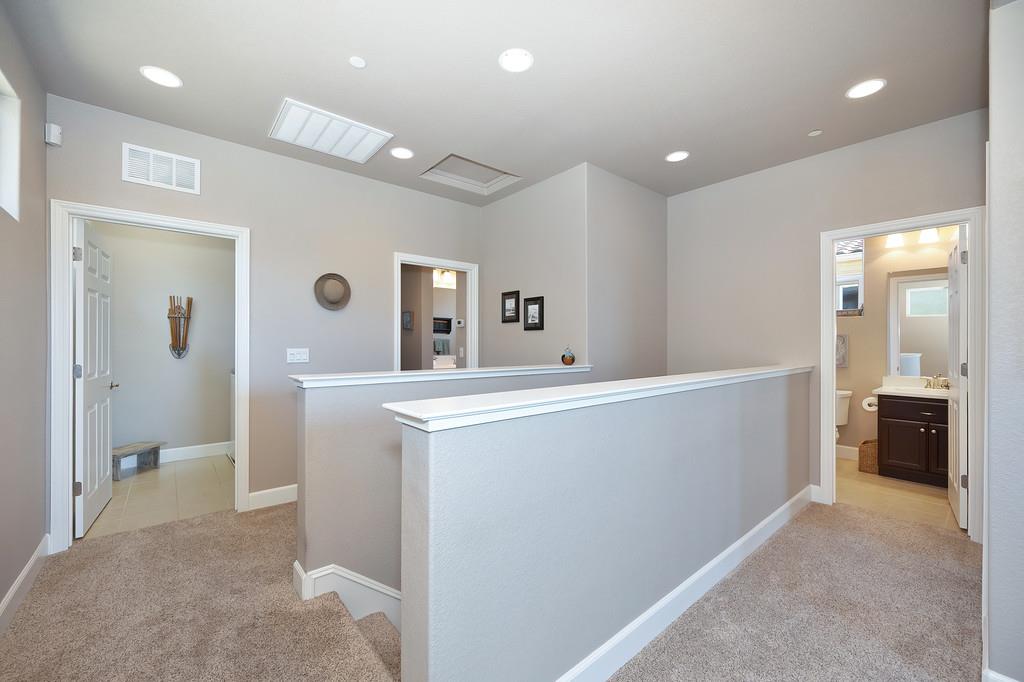 Folsom, California, 95630, United States, 2 Bedrooms Bedrooms, ,3 BathroomsBathrooms,Residential,For Sale,1917573
