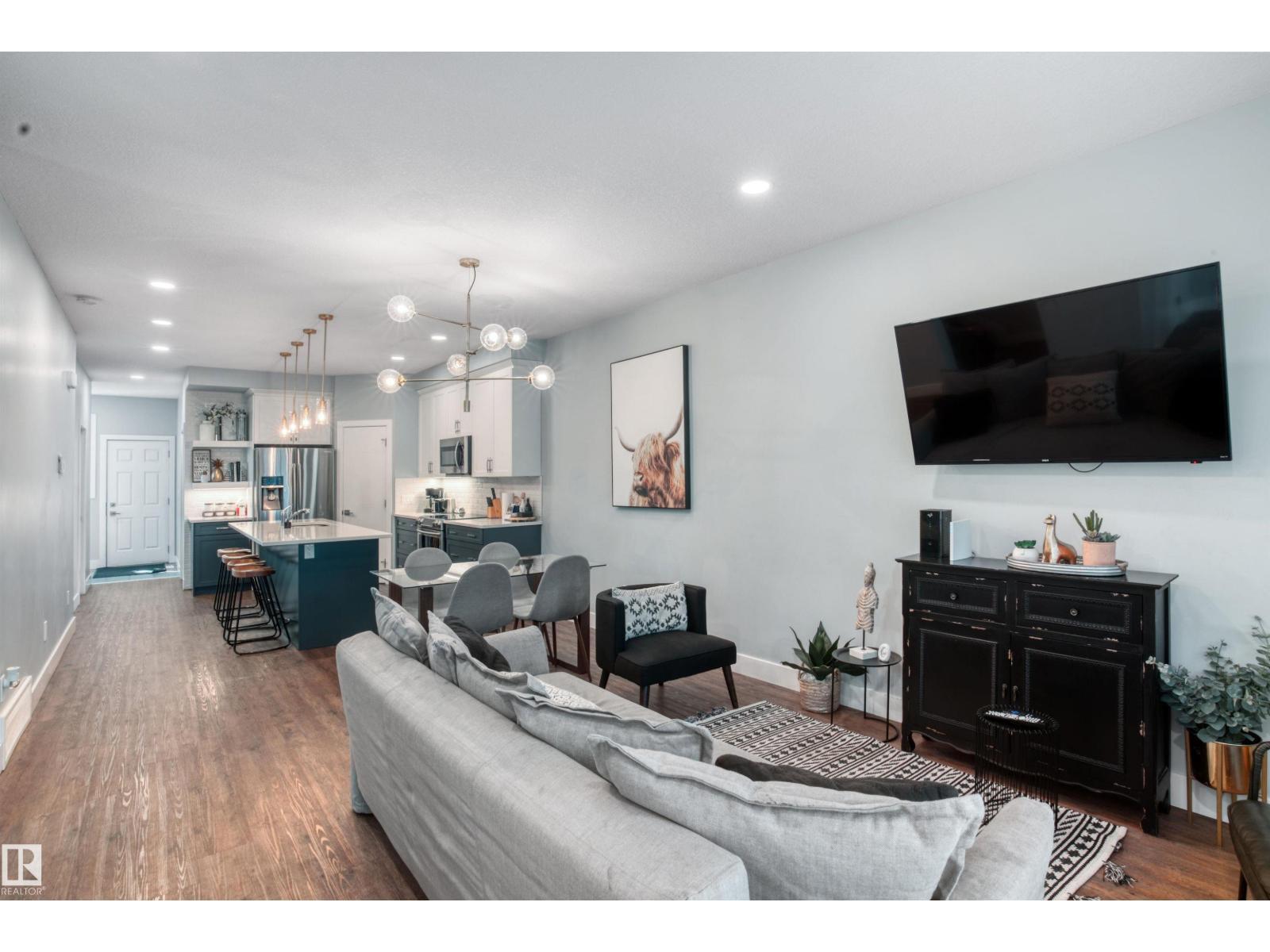 EDMONTON, Alberta, T5R 1G7, CA, 4 Bedrooms Bedrooms, ,2 BathroomsBathrooms,Residential,For Sale,1911757